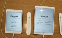 西班牙语标题也直接引用使用顶部按钮触摸ID来解锁iPadAir